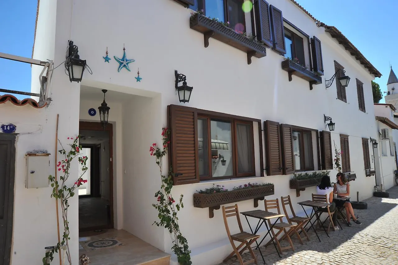 Deniz Yildizi Pansiyon Seferihisar Hotel
